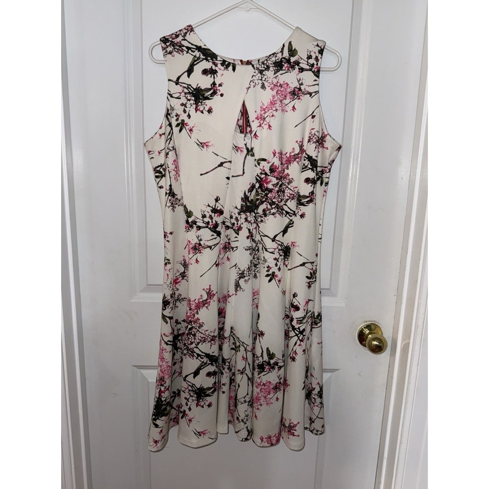 Ladies Danny & Nicole Dress‎ Size 16 White W/Pink Flowers